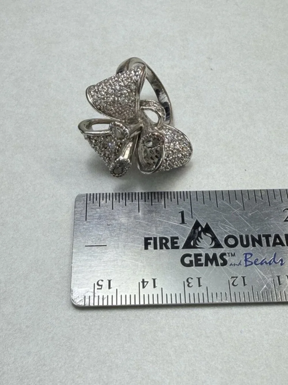 Vintage Oversized Pavé Bow Cocktail Ring Statement Glam Runway Jewelry Glam 8 - Picture 7 of 9